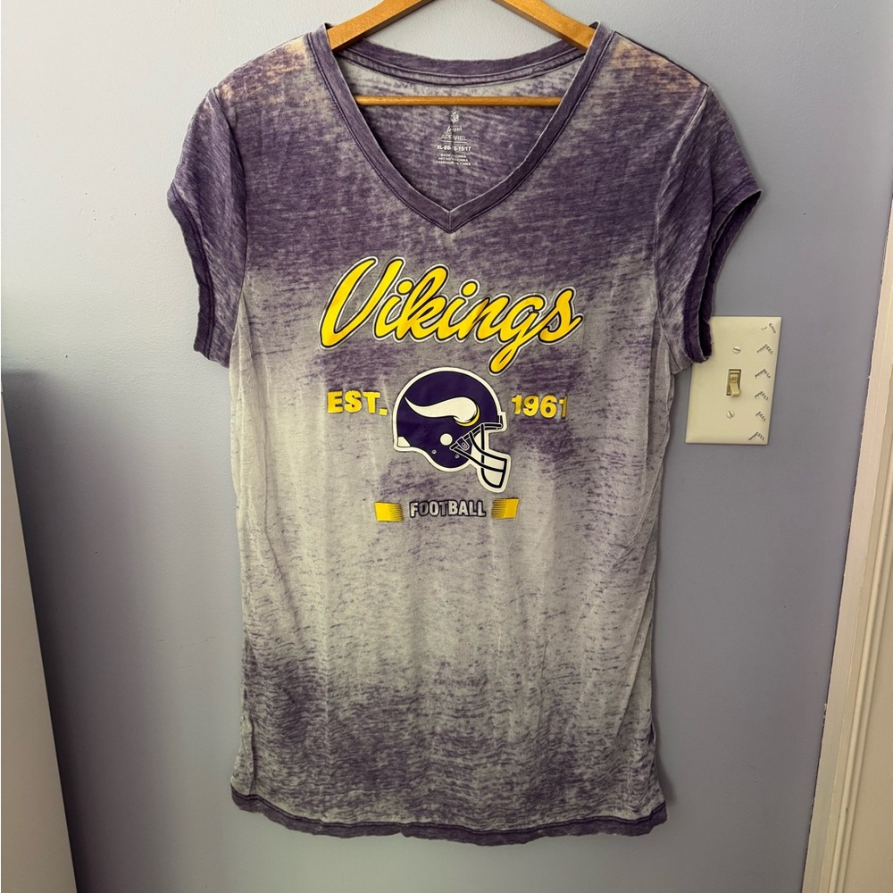 🦋Minnesota Vikings t-shirt🦋